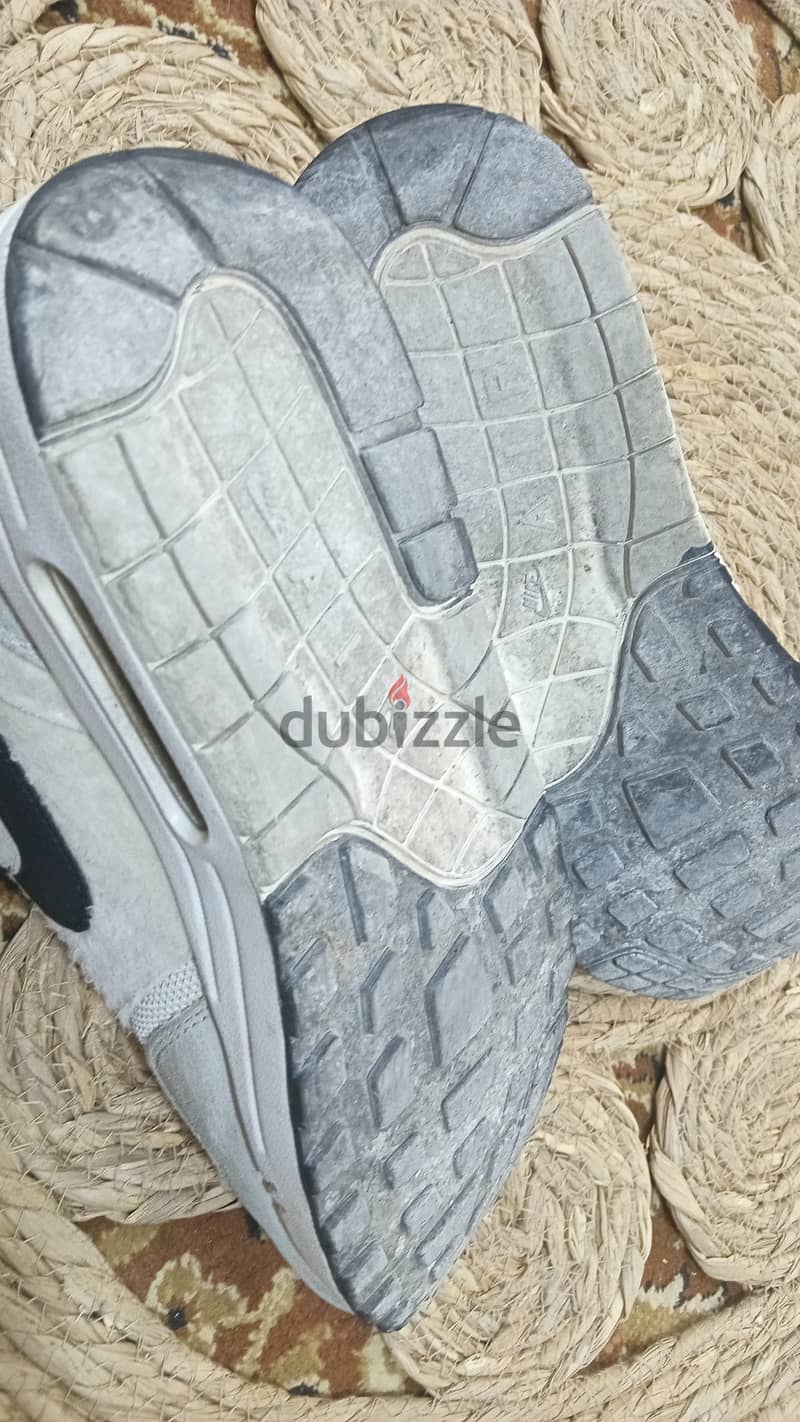 حذاء رياضي 6