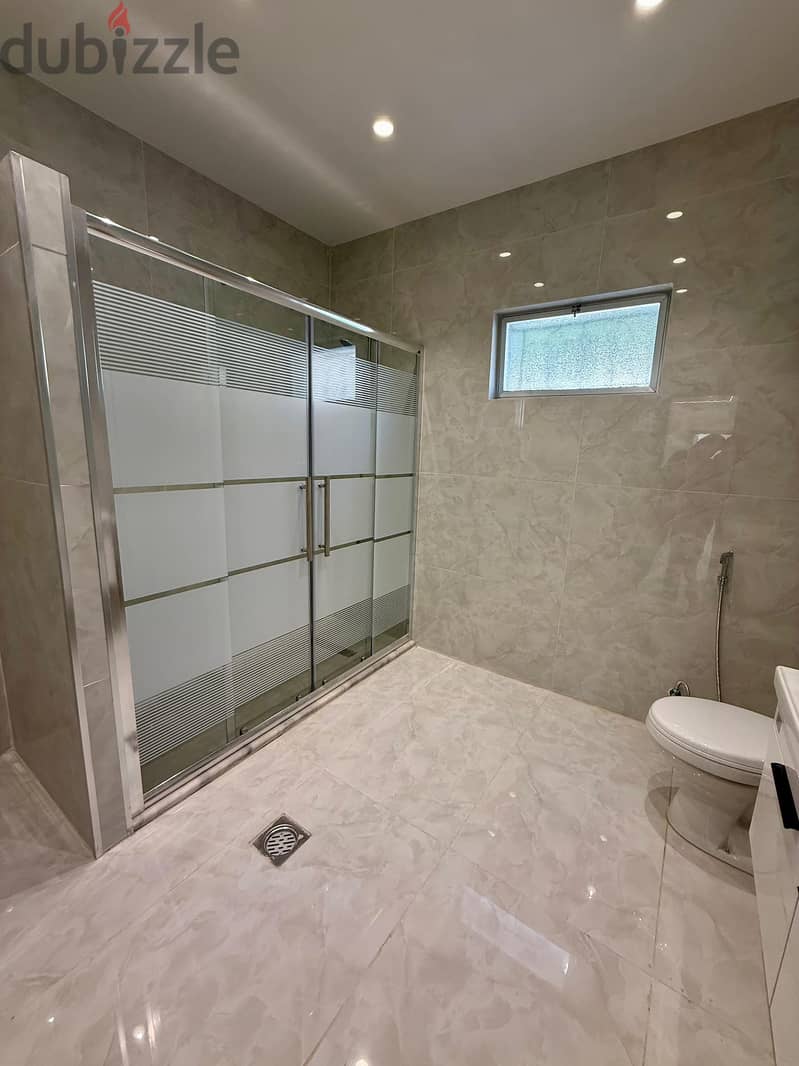 3 Bedroom Villa with Commercial Potential 12