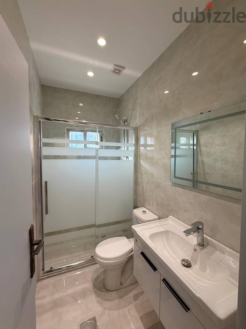 3 Bedroom Villa with Commercial Potential 13