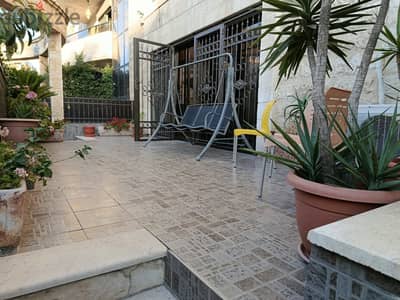 شقة ارضية فاخرة خلدا 174م + 200م حديقة + كراج خاص منطقة فلل