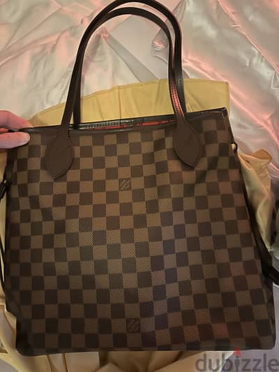BRAND NEW Louis Vuitton